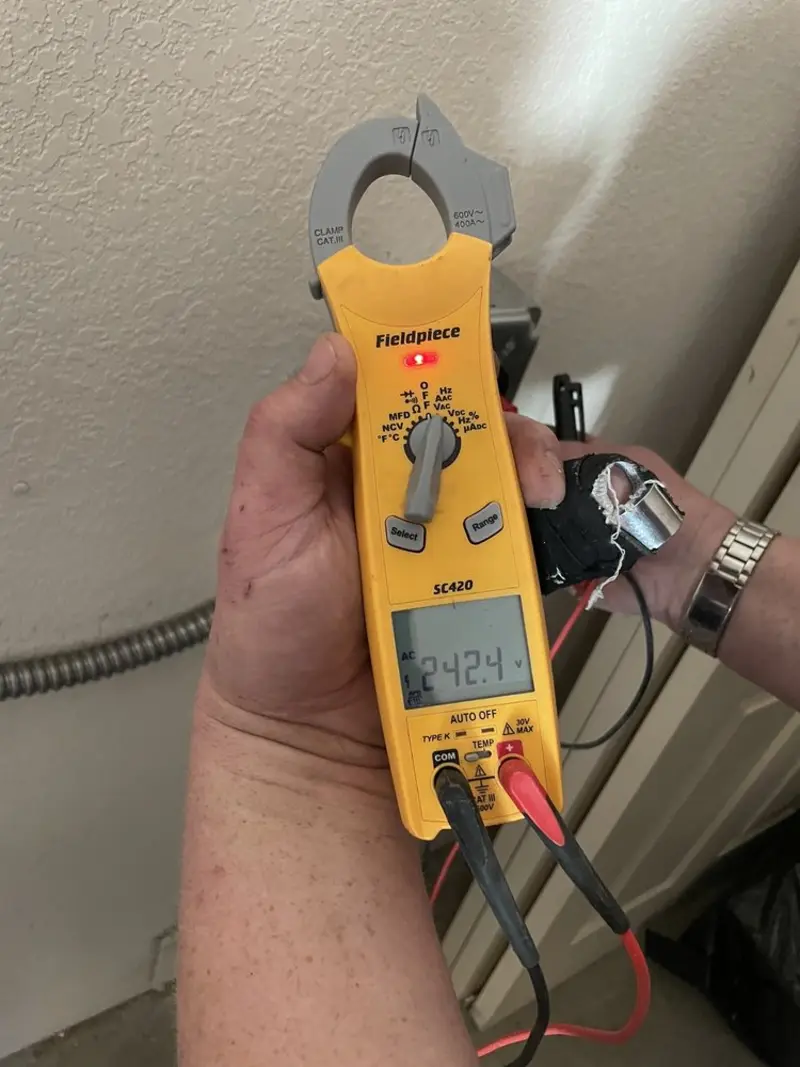 Voltage testing with clamp meter during Aluminum Wiring Replacement in Chariton